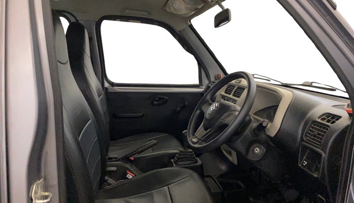 2023 Maruti Eeco 5 STR AC CNG, CNG, Manual, 25,664 km, Right Side Front Door Cabin