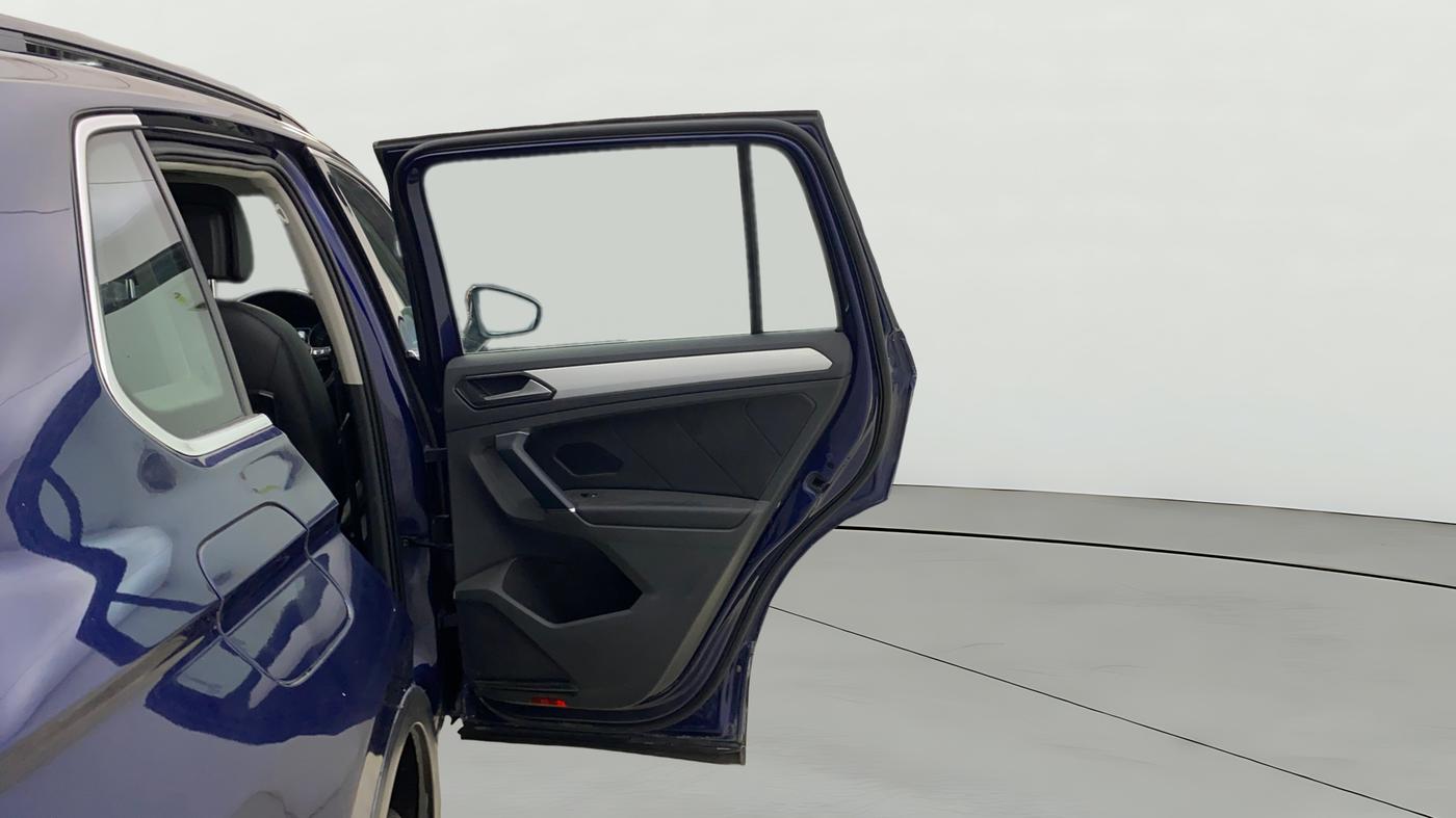 2017 Volkswagen TIGUAN COMFORTLINE TDI AT, Diesel, Automatic, 81,532 km, RHS Rear Door