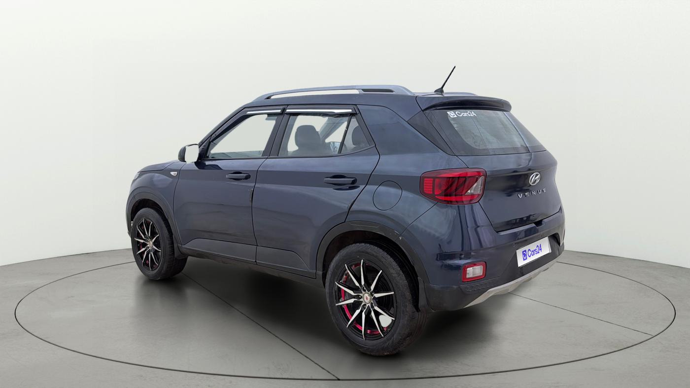 2021 Hyundai VENUE S 1.2, Petrol, Manual, 42,245 km, Left Back Diagonal