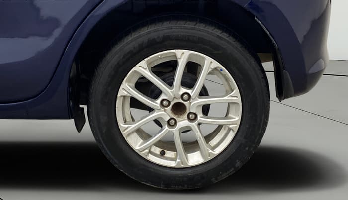 2018 Maruti Swift ZDI AMT, Diesel, Automatic, 1,09,539 km, Left Rear Wheel
