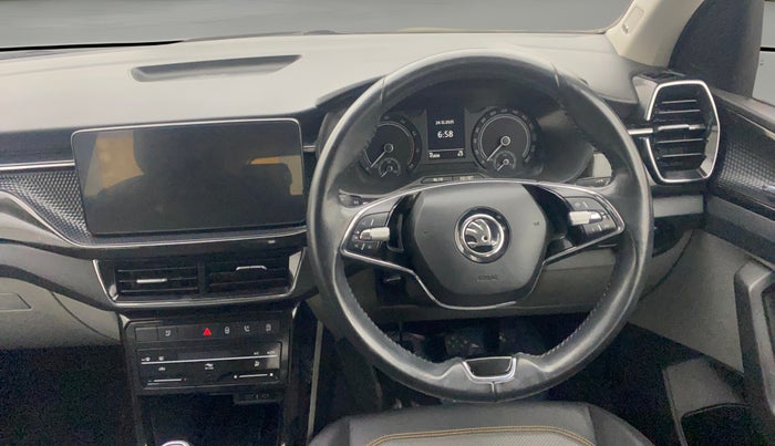 2021 Skoda KUSHAQ STYLE 1.5L TSI MT, Petrol, Manual, 45,807 km, Steering Wheel Close Up