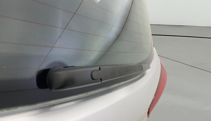 2016 Hyundai Elite i20 ASTA 1.2 (O), Petrol, Manual, 28,094 km, Rear Wiper