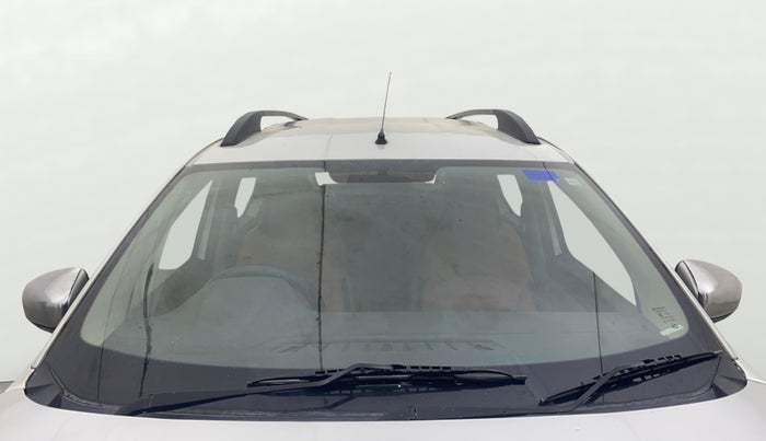 2020 Renault TRIBER RXZ AMT, Petrol, Automatic, 33,241 km, Front Windshield