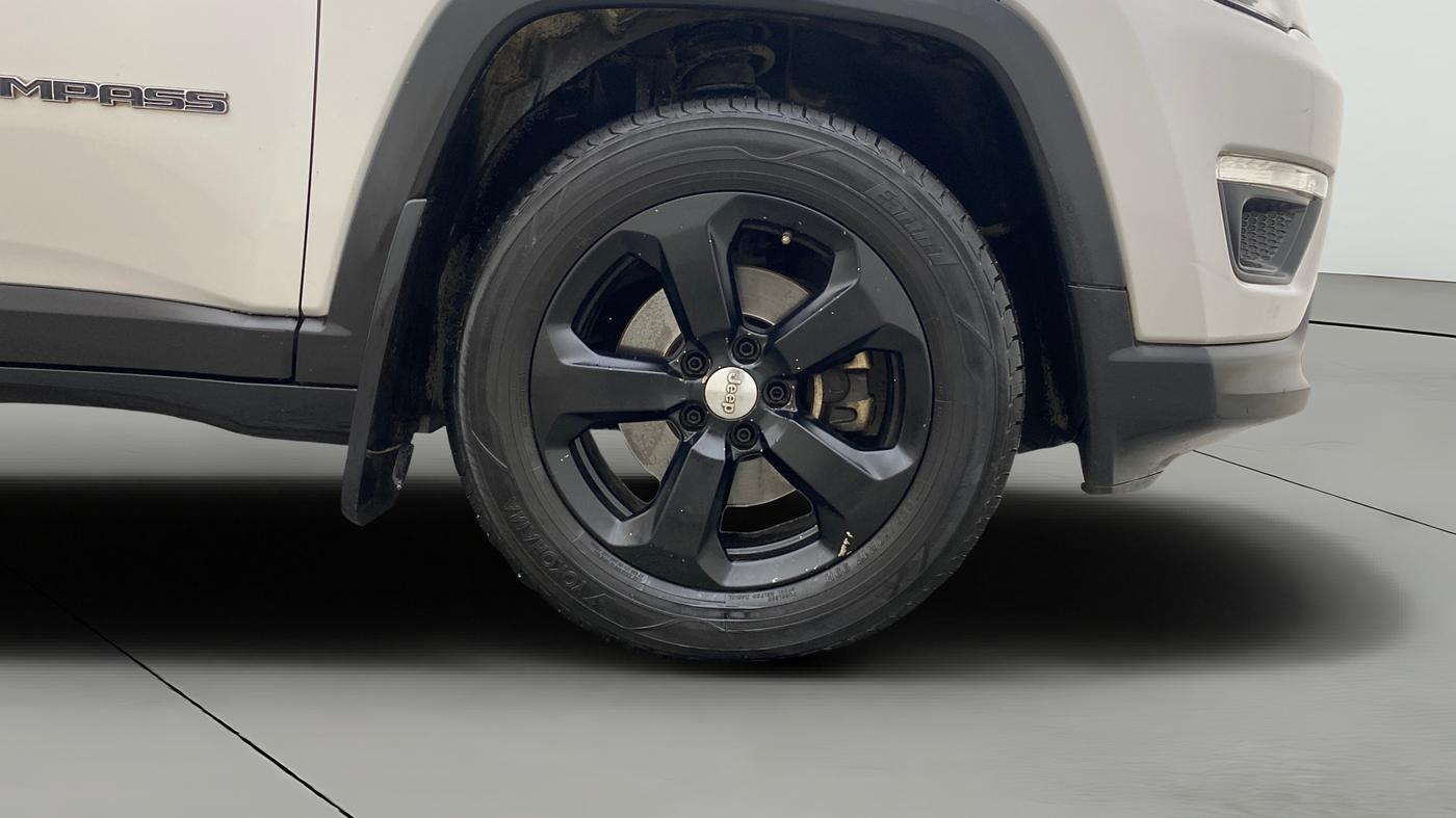 2019 Jeep Compass LONGITUDE (O) 1.4 PETROL AT, Petrol, Automatic, 76,086 km, Right Front Wheel