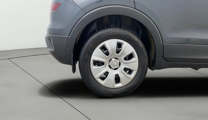 2025 Skoda KUSHAQ ACTIVE 1.0L TSI MT, Petrol, Manual, 33,755 km, Right Rear Wheel