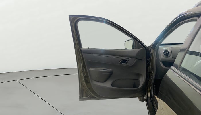 2017 Renault Kwid RXT 0.8, Petrol, Manual, 33,468 km, LHS Front Door