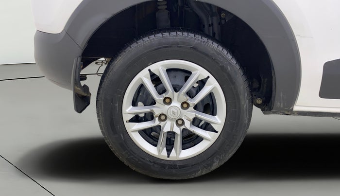 2021 Renault TRIBER RXT, Petrol, Manual, 37,725 km, Right Rear Wheel