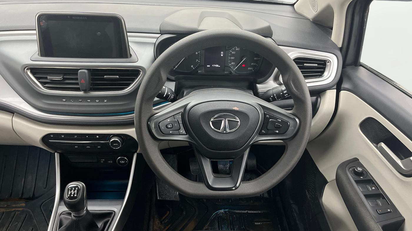 2023 Tata ALTROZ XZ DIESEL, Diesel, Manual, 47,496 km, Steering Wheel Close Up