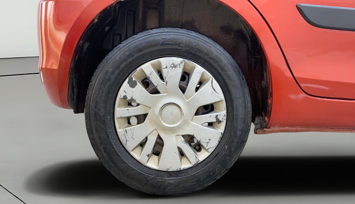 2014 Maruti Swift VXI, Petrol, Manual, 1,44,858 km, Right Rear Wheel