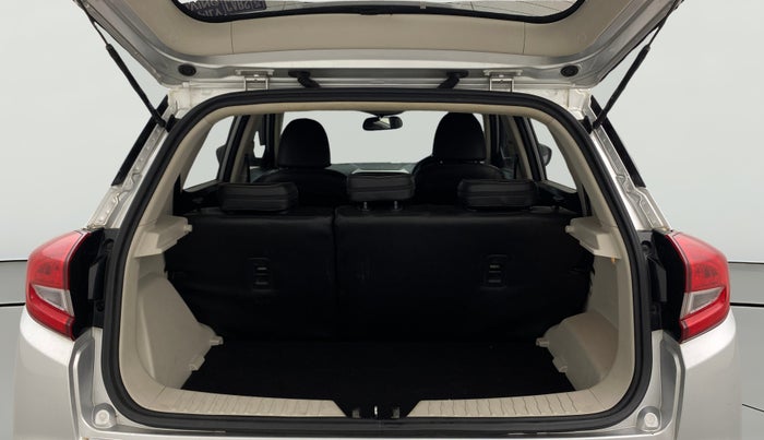 2019 Mahindra XUV300 W8 1.5 DIESEL, Diesel, Manual, 74,292 km, Boot Open Zoomed View