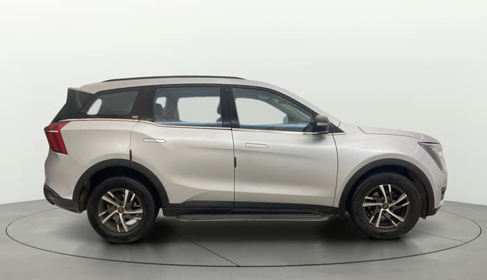 2022 Mahindra XUV700 AX 5 P MT 5 STR, Petrol, Manual, 46,675 km, Right Side View