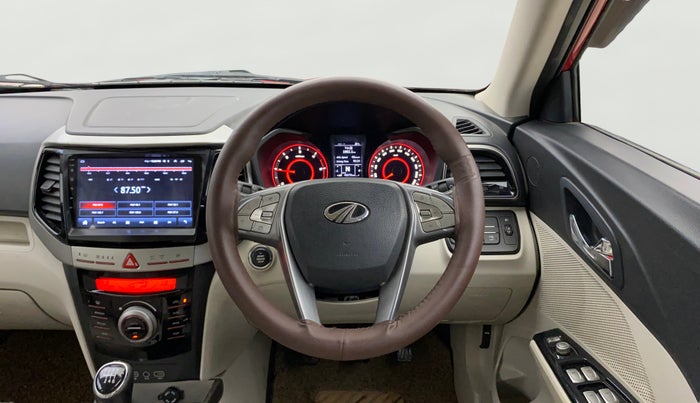 2019 Mahindra XUV300 W8 (O) 1.5 DIESEL, Diesel, Manual, 46,678 km, Steering Wheel Close Up