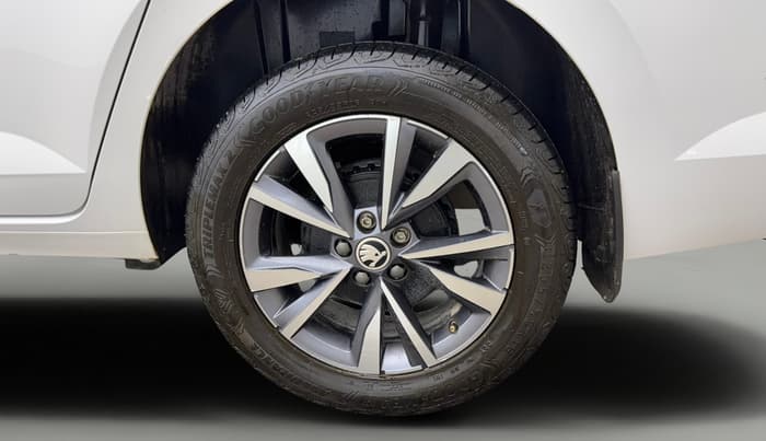 2023 Skoda SLAVIA STYLE 1.5L TSI DSG, Petrol, Automatic, 22,373 km, Left Rear Wheel