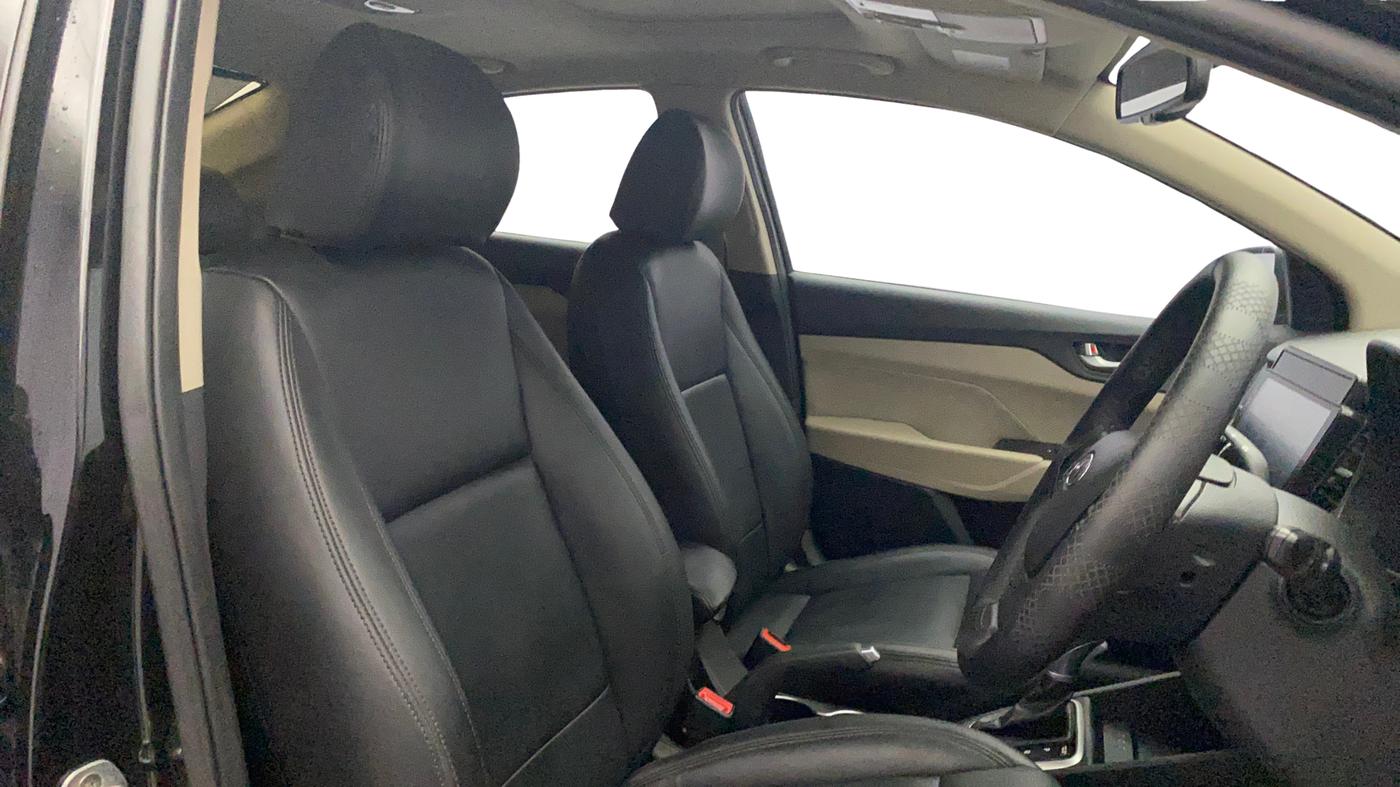 2020 Hyundai Verna SX 1.5 VTVT IVT, Petrol, Automatic, 82,294 km, Right Side Front Door Cabin