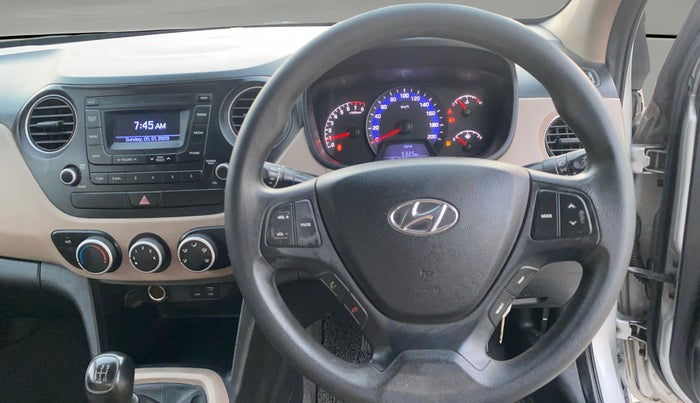 2017 Hyundai Xcent E+, Petrol, Manual, 1,01,762 km, Steering Wheel Close Up