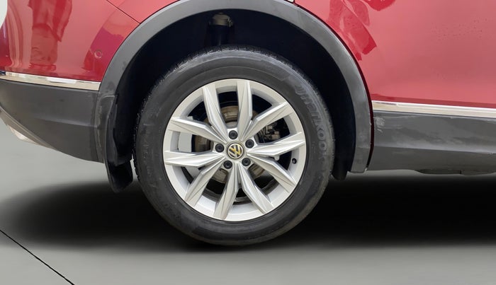 2020 Volkswagen TIGUAN ALL SPACE 2.0 TSI, Petrol, Automatic, 25,126 km, Right Rear Wheel