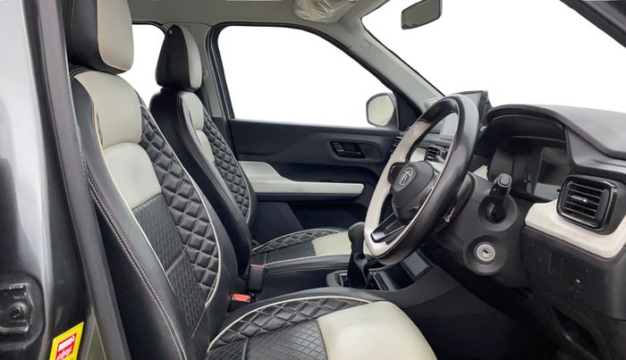 2023 Tata PUNCH PURE MT CNG, CNG, Manual, 63,025 km, Right Side Front Door Cabin