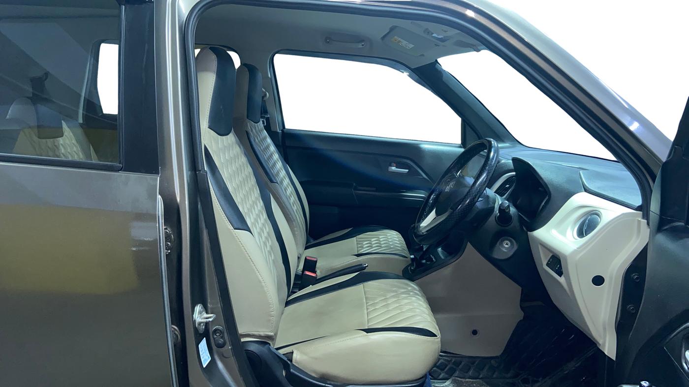 2024 Maruti New Wagon-R ZXI PLUS 1.2, Petrol, Manual, 40,845 km, Right Side Front Door Cabin
