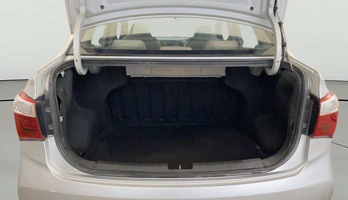 2017 Hyundai Xcent S 1.2, Petrol, Manual, 1,09,122 km, Boot Open Zoomed View