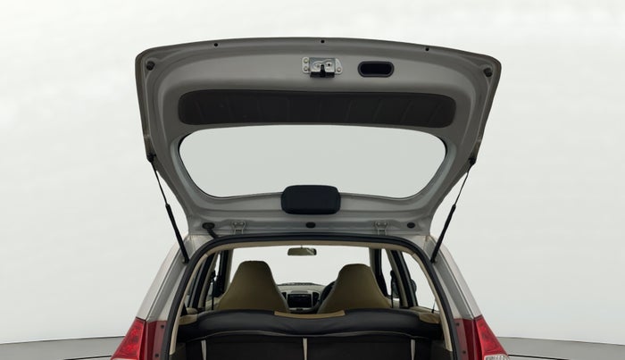 2016 Hyundai i10 MAGNA 1.1, Petrol, Manual, 43,175 km, Boot Door Open