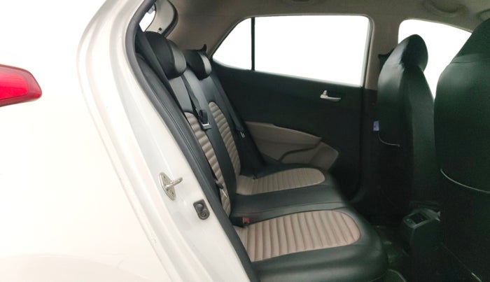 2016 Hyundai Grand i10 ASTA AT 1.2 KAPPA VTVT, Petrol, Automatic, 53,197 km, Right Side Rear Door Cabin