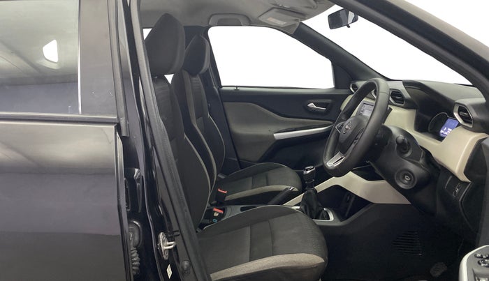 2022 Nissan MAGNITE XL, Petrol, Manual, 70,483 km, Right Side Front Door Cabin