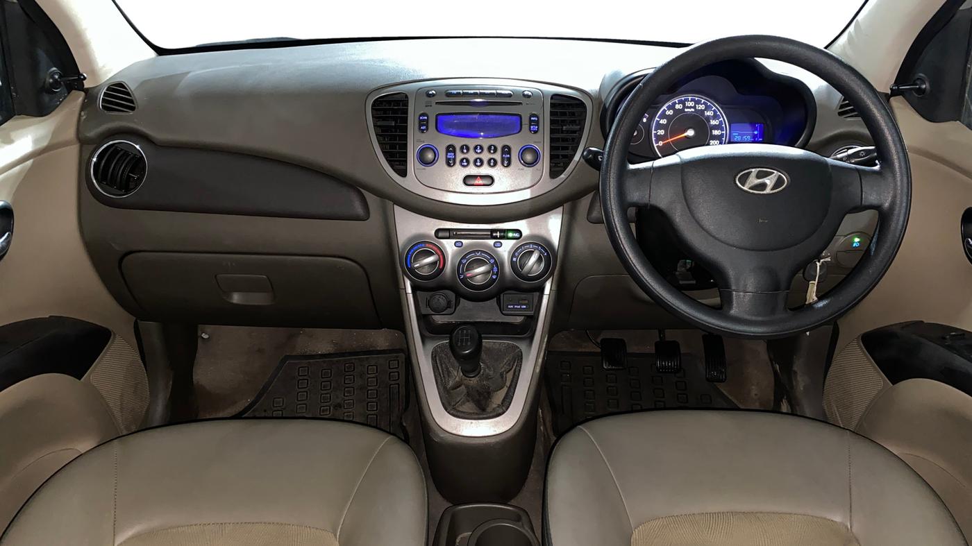 2015 Hyundai i10 SPORTZ 1.1, Petrol, Manual, 28,145 km, Dashboard