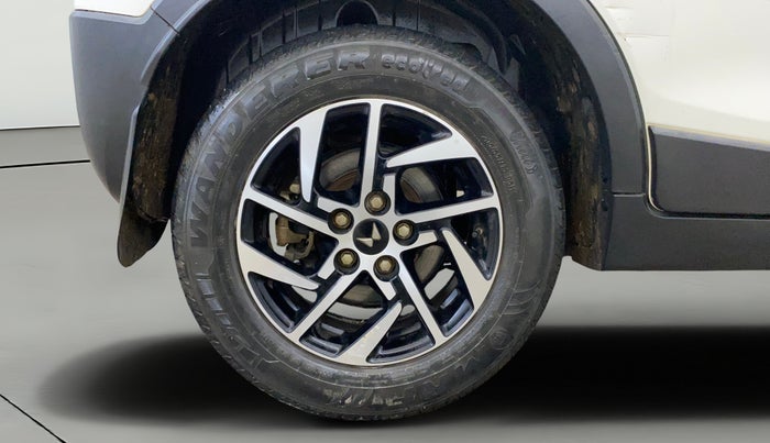 2023 Mahindra XUV300 W8 1.2 PETROL, Petrol, Manual, 28,310 km, Right Rear Wheel