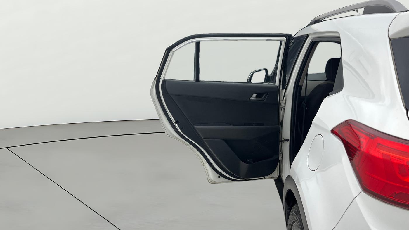 2017 Hyundai Creta SX PLUS AT 1.6 DIESEL, Diesel, Automatic, 1,11,642 km, LHS Rear Door