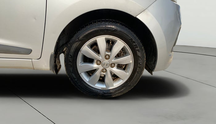 2014 Hyundai Xcent SX 1.2 (O), Petrol, Manual, 86,839 km, Right Front Wheel