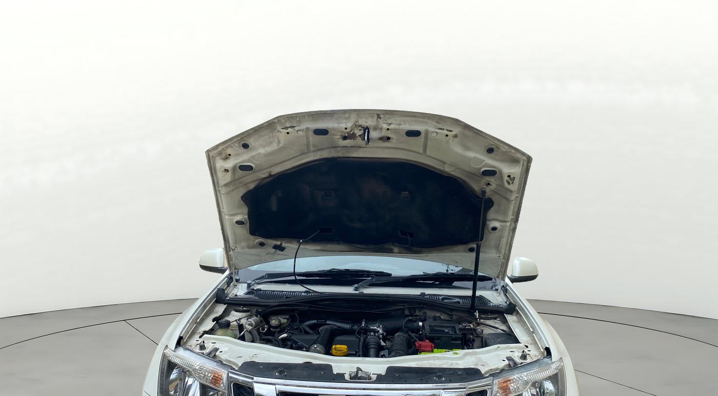 2017 Nissan Terrano XV D PREMIUM AMT, Diesel, Automatic, 1,02,165 km, Open Bonet