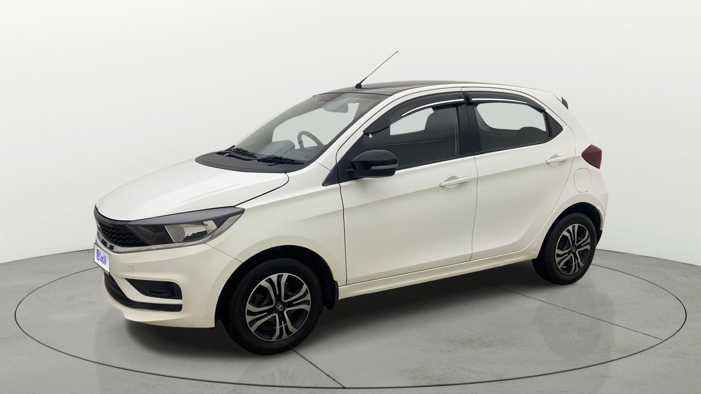 2023 Tata Tiago XT PETROL, Petrol, Manual, 30,715 km, Left Front Diagonal