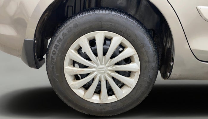 2016 Maruti Swift Dzire VXI, Petrol, Manual, 33,917 km, Right Rear Wheel