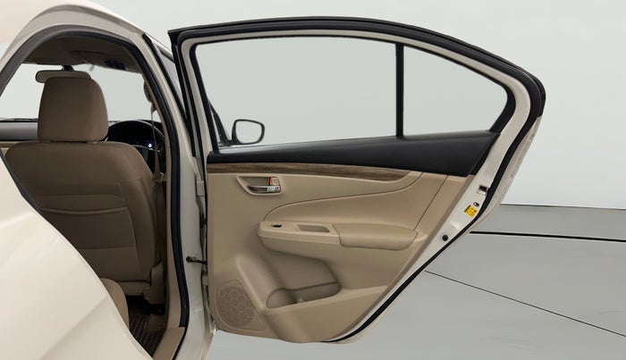 2022 Maruti Ciaz SIGMA 1.5 SHVS MT  PETROL, Petrol, Manual, 33,523 km, RHS Rear Door