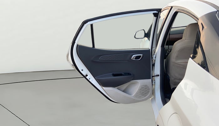 2020 Hyundai AURA SX 1.2, CNG, Manual, 55,457 km, LHS Rear Door