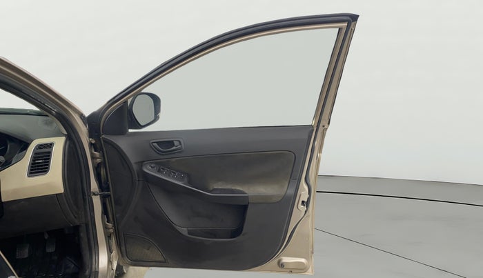 2015 Tata Zest XMS PETROL, Petrol, Manual, 79,727 km, RHS Front Door