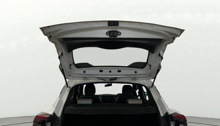 2022 Renault Kiger RXZ MT, Petrol, Manual, 33,351 km, Boot Door Open