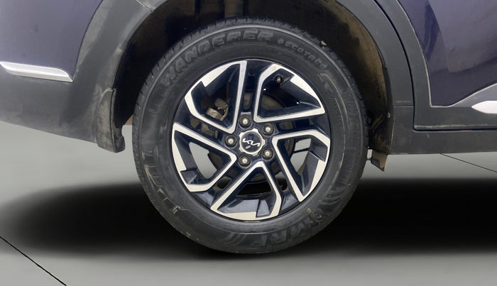 2022 KIA CARENS LUXURY PLUS 1.5 DIESEL AT 7 STR, Diesel, Automatic, 36,454 km, Right Rear Wheel