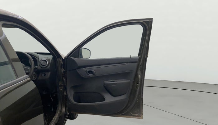 2019 Renault Kwid RXL, Petrol, Manual, 30,416 km, RHS Front Door