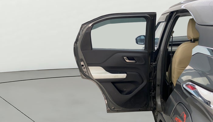 2022 Tata PUNCH CREATIVE  AMT, Petrol, Automatic, 30,128 km, LHS Rear Door