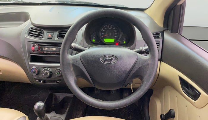 2015 Hyundai Eon D-LITE+, CNG, Manual, 1,10,658 km, Steering Wheel Close Up