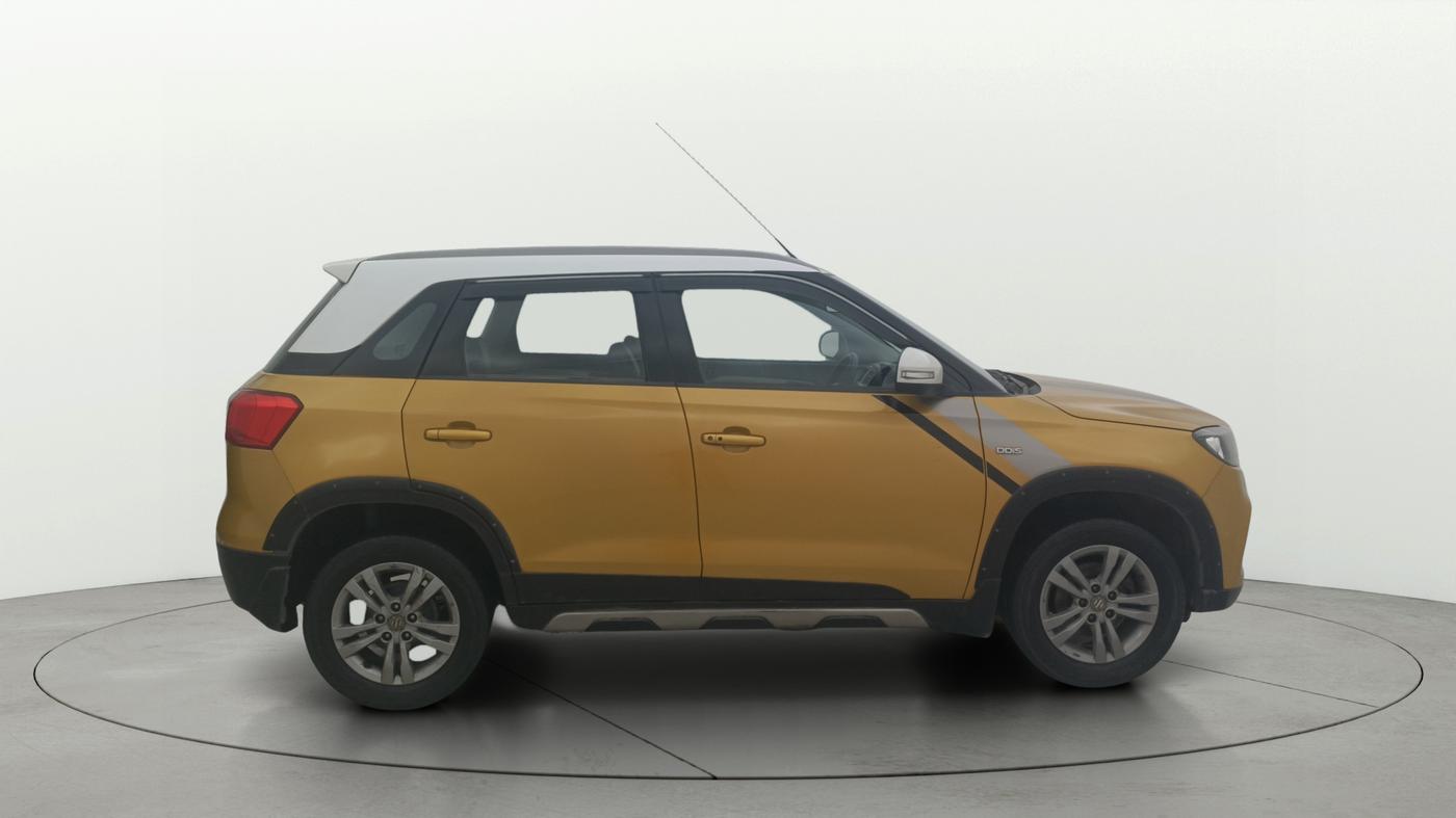 2016 Maruti Vitara Brezza ZDI PLUS DUAL TONE, Diesel, Manual, 54,357 km, Right Side View