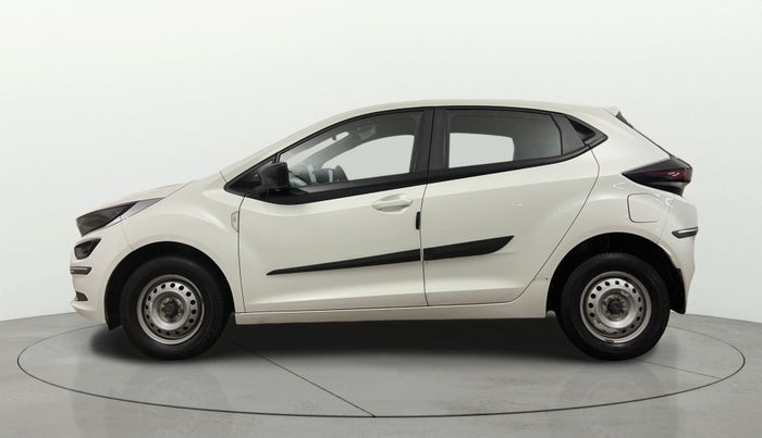 2024 Tata ALTROZ XE PETROL, Petrol, Manual, 8,121 km, Left Side