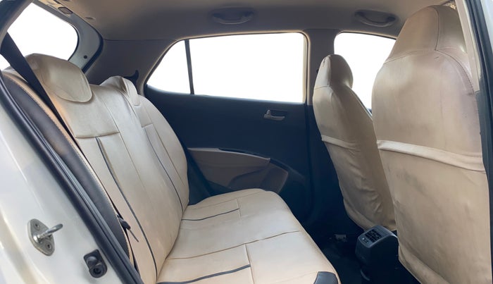 2014 Hyundai Grand i10 SPORTZ 1.2 KAPPA VTVT, Petrol, Manual, 69,487 km, Right Side Rear Door Cabin