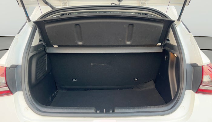 2023 Hyundai NEW I20 ASTA (O) 1.2 MT, Petrol, Manual, 19,450 km, Boot Open Zoomed View