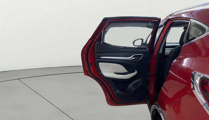 2022 MG ASTOR SHARP 1.5 MT, Petrol, Manual, 23,147 km, LHS Rear Door