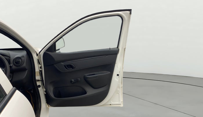 2016 Renault Kwid RXL, Petrol, Manual, 1,11,165 km, RHS Front Door