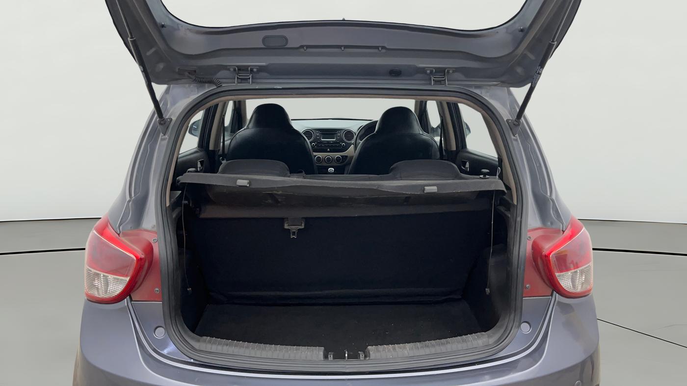 2015 Hyundai Grand i10 SPORTZ 1.2 KAPPA VTVT, Petrol, Manual, 2,000 km, Boot Open Zoomed View