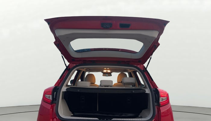 2024 Mahindra XUV300 W8 (O) 1.2 PETROL AMT, Petrol, Automatic, 20,797 km, Boot Door Open