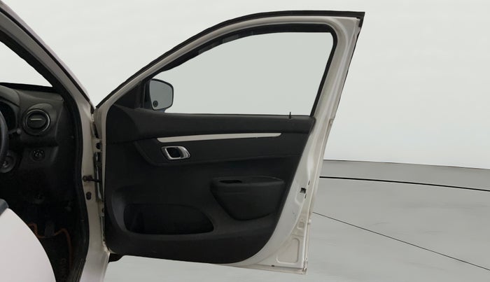 2022 Renault Kwid CLIMBER 1.0 AMT Dual Tone , Petrol, Automatic, 60,614 km, RHS Front Door